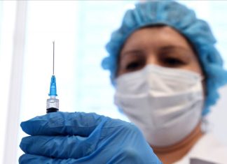 Эксперт: Во время эпидемии прививка не может быть личным делом человека