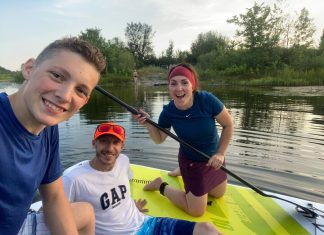 Глухая от рождения россиянка стала известным гидом