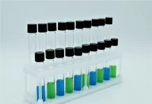 Использование микропробирок из пластика в лабораториях: надежность, точность и современные возможности