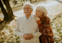 Когда стоит искать для близкого человека дом престарелых: признаки и рекомендации