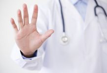 Как страховая компания может решить ваш спор с медучреждением