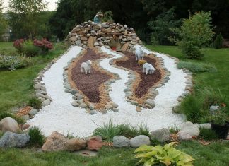 Применение камня на участке