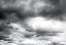 МЧС Крыма предупреждает о грозах в регионе. Объявлено штормовое предупреждение