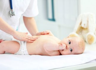 Новорожденных в России будут проверять на СМА и еще 35 болезней