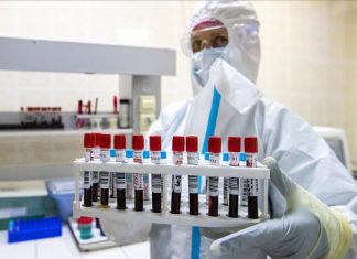 «Омикрон»-штамм в три раза повышает риск повторного заражения коронавирусом