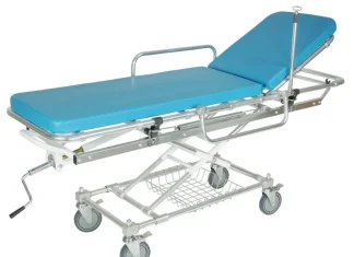 Использование медицинских тележек для перевозки больных: комфорт, безопасность и эффективность