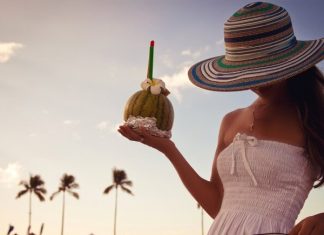 «Отпускные миллионеры» и длительные поездки: названы главные туристические тренды 2022 года