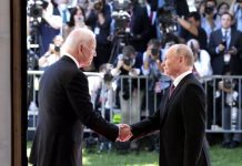 Парадоксальный союз: Путин с Байденом против Джонсона и американской оппозиции