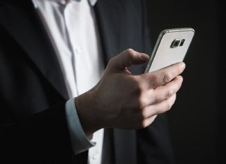 Пользователи сообщили о сбоях в работе Instagram и Facebook