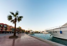 Просеянный песок, подарки для гостей и множество блогеров: россиянка рассказывает об отдыхе в люксовом отеле Египта