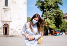 Роспотребнадзор: COVID-19 может проявляться лишь проблемами с ЖКТ