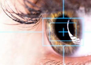 Россиян предупредили о влиянии Covid-19 на зрение