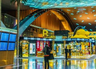 Российских туристов вывезут из европейских стран через Ближний Восток и Турцию