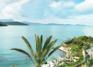 Ростуризм: картой «Мир» можно расплачиваться почти во всех отелях Турции