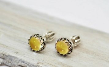 Почему стоит выбрать серебряные серьги с камнями