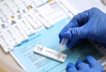 Симптомы «омикрона»: Как отличить заражение новым штаммом от «дельты»