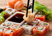 Суши и роллы – лакомство для гурманов