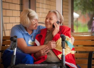 Как найти подходящий дом престарелых