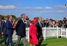 Стало известно, что находится в сейфе Елизаветы II