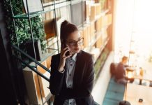 Стало известно о воздействии мобильных телефонов на мозг человека