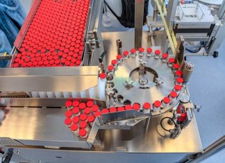 Упрощенный порядок регистрации лекарств могут продлить еще на год