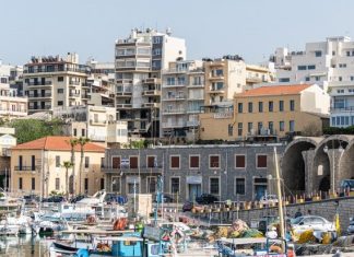 В Греции сократили срок действия сертификата переболевшего