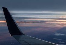 В трех регионах России прекратили авиаперевозки в малые аэропорты