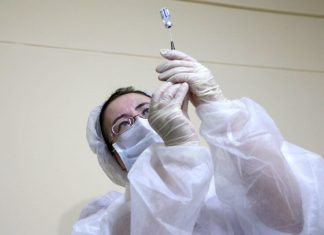 ВОЗ призвала ввести мораторий на ревакцинацию от коронавируса