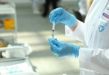 Врачи рекомендовали пациентам с онкологией сделать прививку от COVID-19