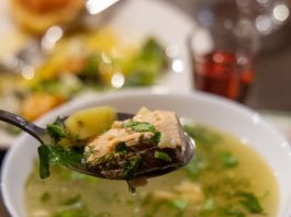 Туристам рассказали о лучших направлениях для гастропутешествий по России